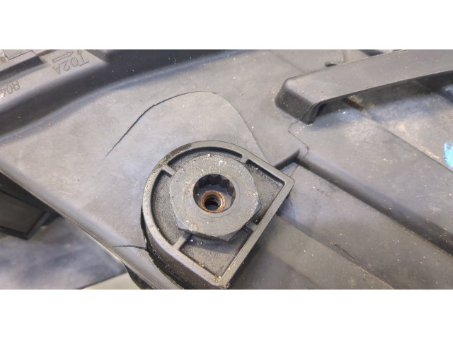 Фара передняя  Volkswagen Scirocco 2008- правая 