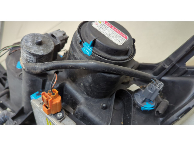 Фара передняя  Mazda 3 (BK) 2003-2009 правая 