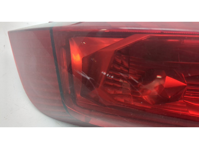 Задний фонарь Nissan X-Trail (T30) 2001-2006