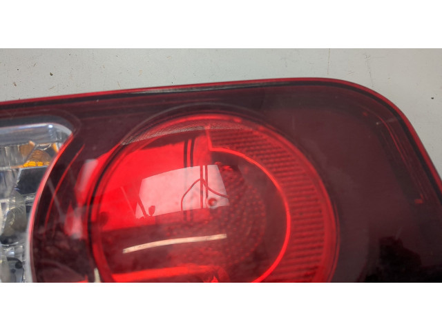 Задний фонарь
