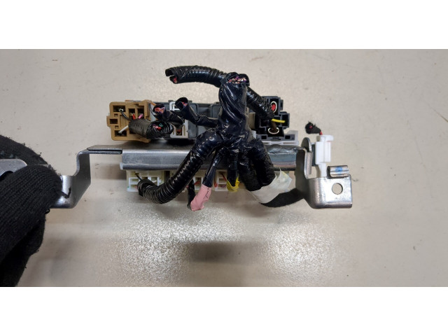 Блок реле Infiniti QX50 2017-