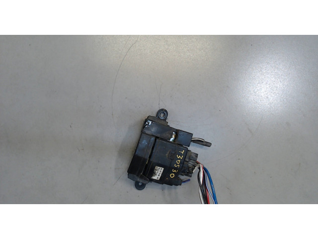 Блок предохранителей  Ford Ranger 2006-2012      243W80924    2.5