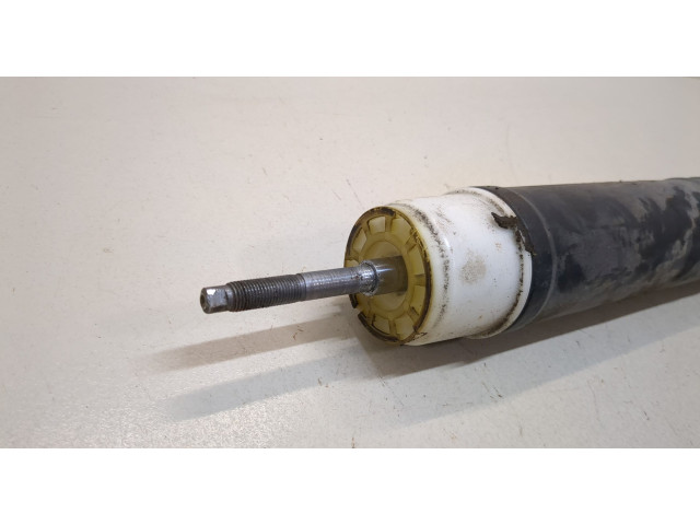 Стойка амортизатора  Renault ZOE 2012-2019      