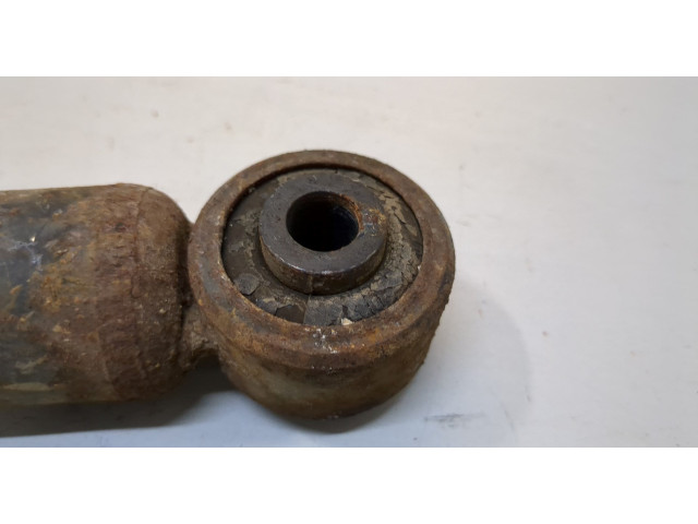 Стойка амортизатора  Suzuki Grand Vitara 1997-2005      