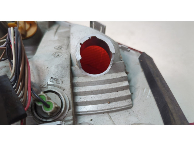 Задний фонарь          