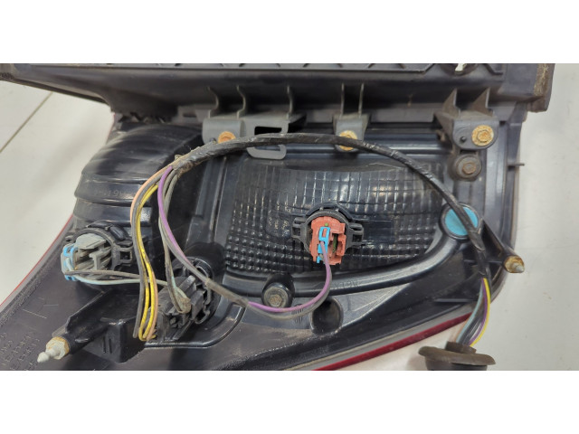 Задний фонарь     BB5Z13404C     