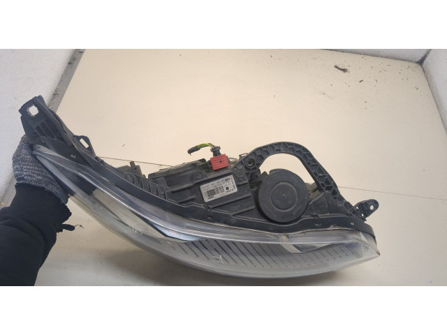 Фара передняя Citroen C5 2008-2017 правая