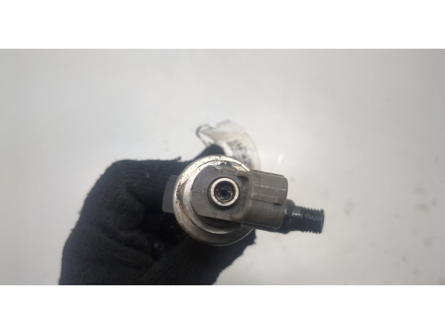 Форсунка топливная  Opel Meriva 2010-2018    55567729     