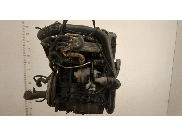 Форсунка топливная  Skoda Octavia (A5) 2004-2013    038130073AG     