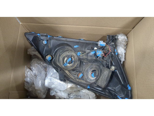 Фара передняя Lexus GX 2002-2009 левая