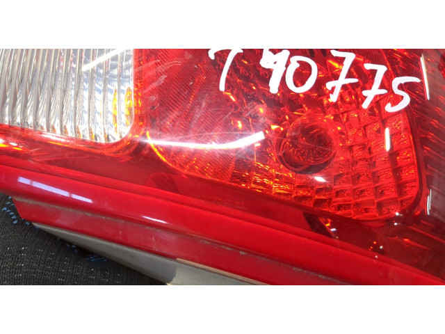 Задний фонарь     MN301834     