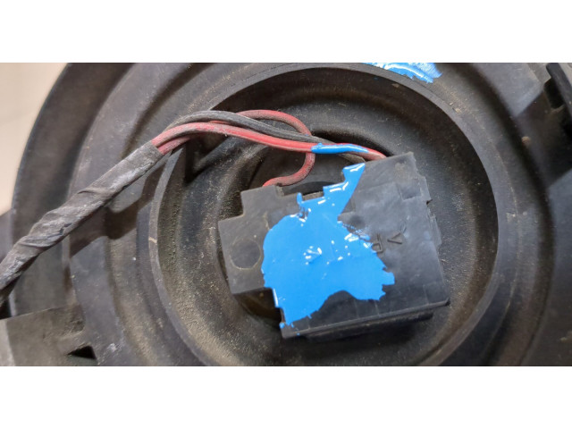 Фара передняя Mitsubishi Pajero / Montero 2000-2006 правая