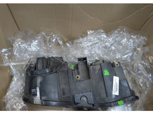 Фара передняя Jaguar XJ 2003–2008 правая