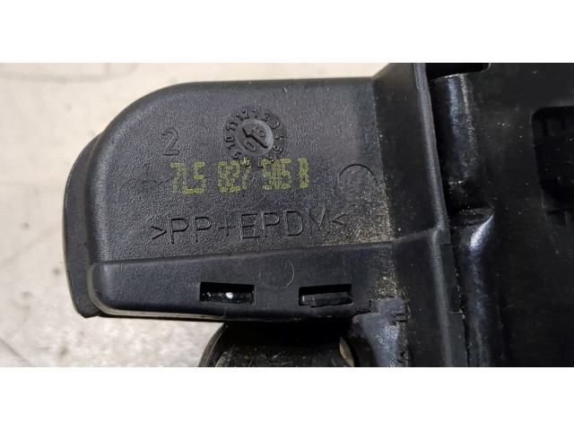 Zámek zadních dveří      