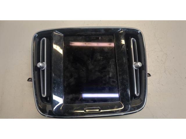 Дисплей бортового компьютера Volvo XC40