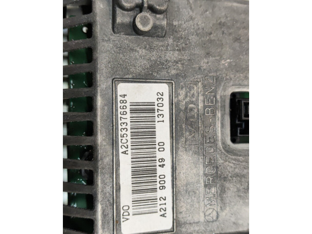 Дисплей бортового компьютера  Mercedes E W212 2009-2013        