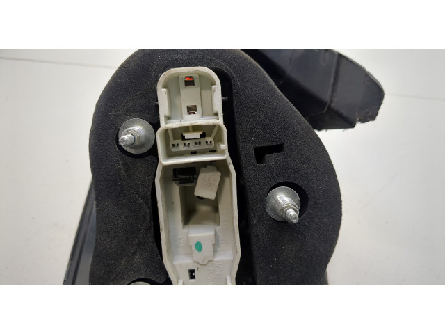 Задний фонарь          