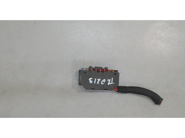 Pojistková skříňka S W220 1998-2005