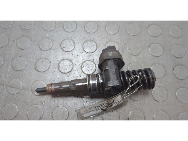 Форсунка топливная  Volkswagen Jetta 5 2004-2010         