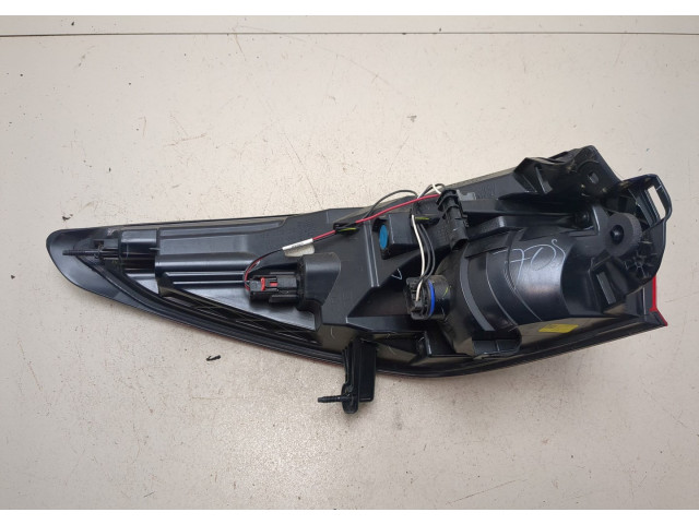 Задний фонарь