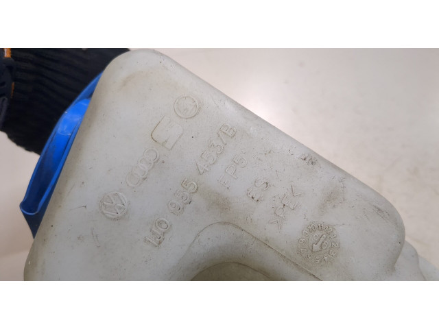 Бачок омывателя Volkswagen Passat 5 1996-2000 1.6