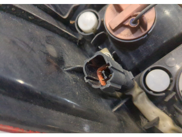 Задний фонарь SsangYong Rodius 2004-2013