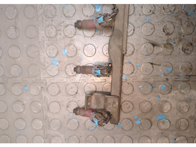 Форсунка топливная Mazda 3 (BK) 2003-2009