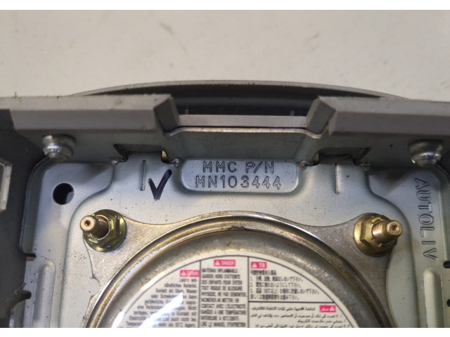 Подушка безопасности водителя Mitsubishi Grandis