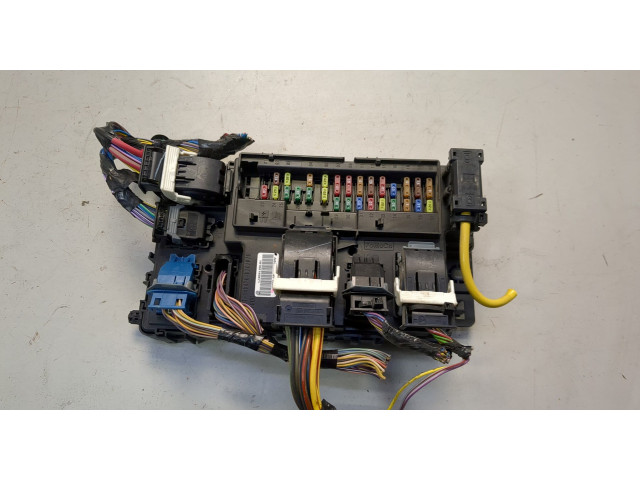 Блок предохранителей  Ford Fusion 2017-2020 USA      JU5T15604CD, A2C7634971000   