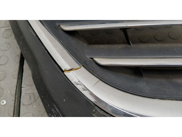 Решетка радиатора  Volkswagen Passat CC 2008-2012          3C8853651