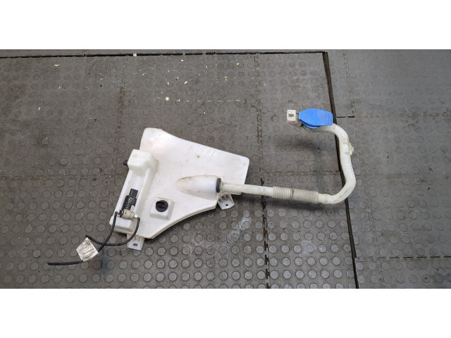 Бачок омывателя  Volkswagen Touareg 2010-2014     3.6