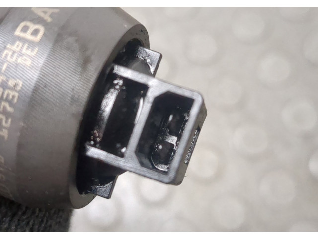 Форсунка топливная Skoda Octavia (A5) 2004-2013 038130073AG