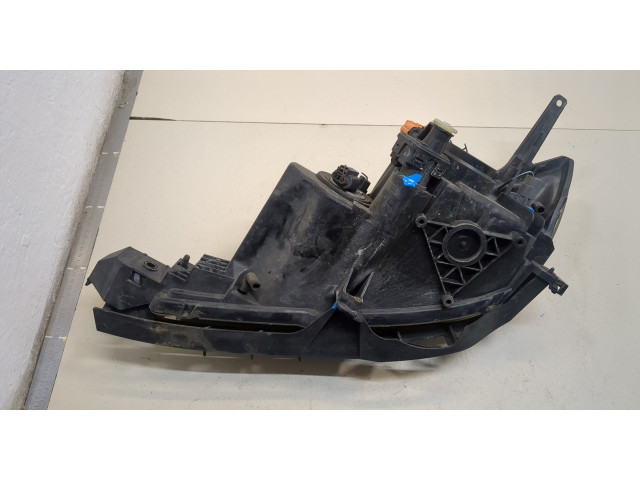 Фара передняя Mazda 3 (BK) 2003-2009 правая