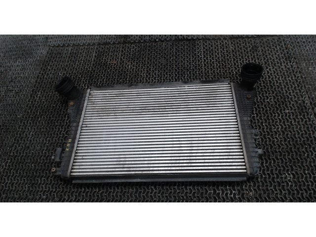 Интеркулер  Volkswagen Golf 5 2003-2009 2.0  1K0145803M    