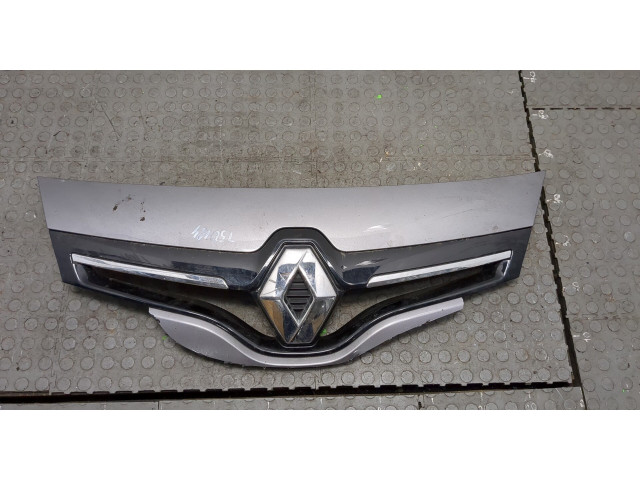 Решетка радиатора  Renault Scenic 2012-2016          