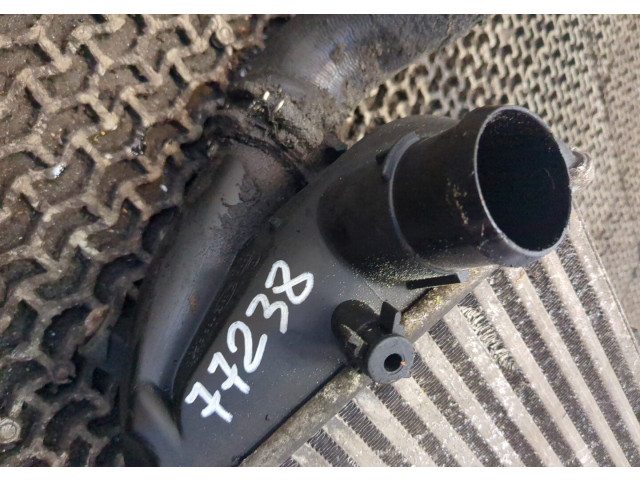 Интеркулер  Audi A4 (B6) 2000-2004 2.5  8E0145805P    