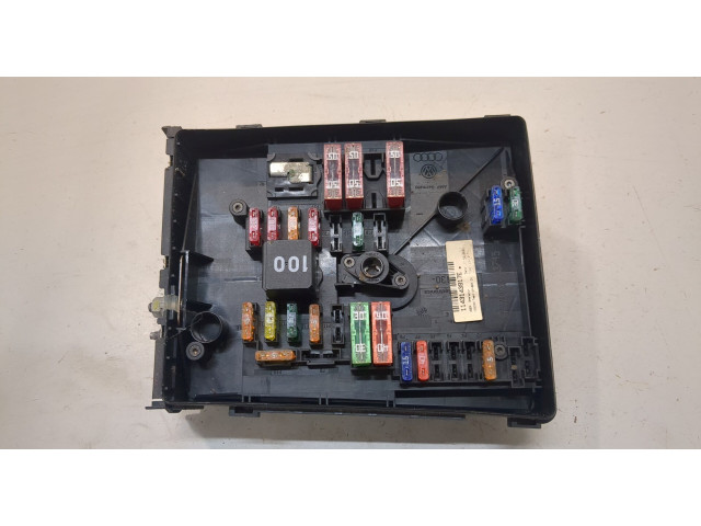 Блок предохранителей Skoda Octavia (A5) 2008-2013