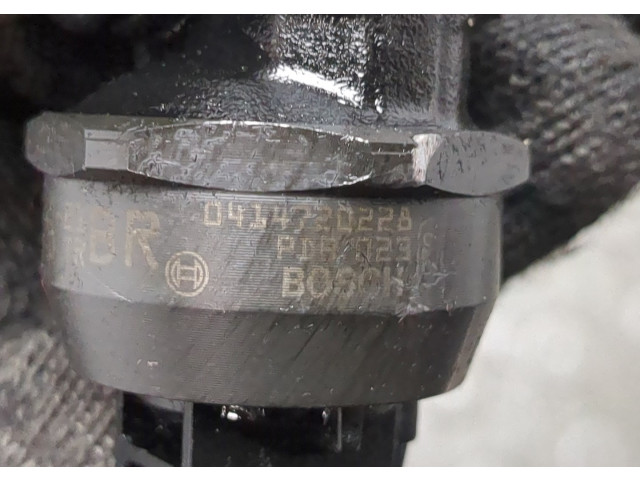 Форсунка топливная  Volkswagen Touareg 2002-2007    070130073N     