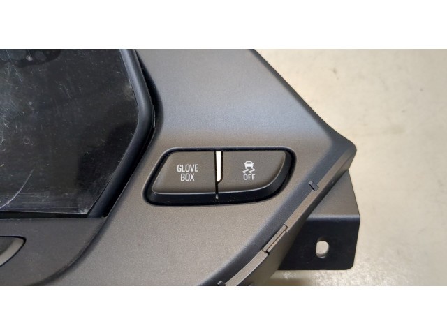 Дисплей мультимедиа  Chevrolet Blazer 2018-2023        