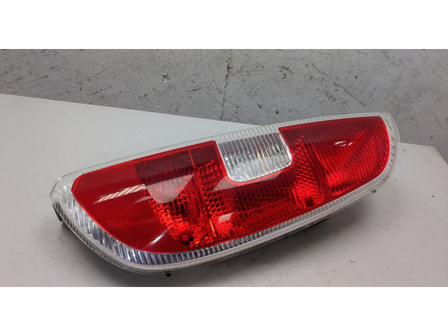 Задний фонарь     5J7945112     
