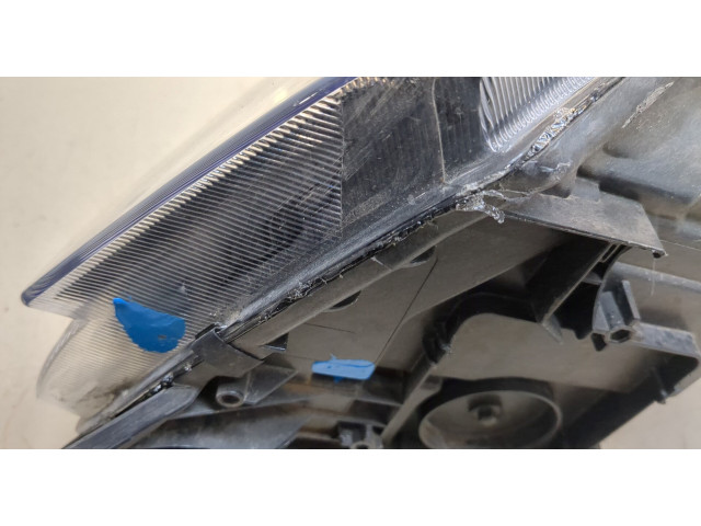 Фара передняя  Skoda Yeti 2013-2018 правая 