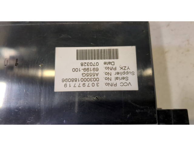 Дисплей бортового компьютера  Volvo V50 2004-2012        