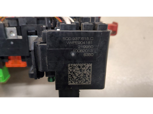 Блок предохранителей  Volkswagen Jetta 6 2014-2018      5Q0937615C   