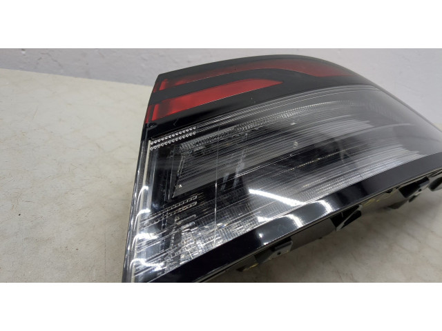 Задний фонарь     UB22CZ30AAA0     