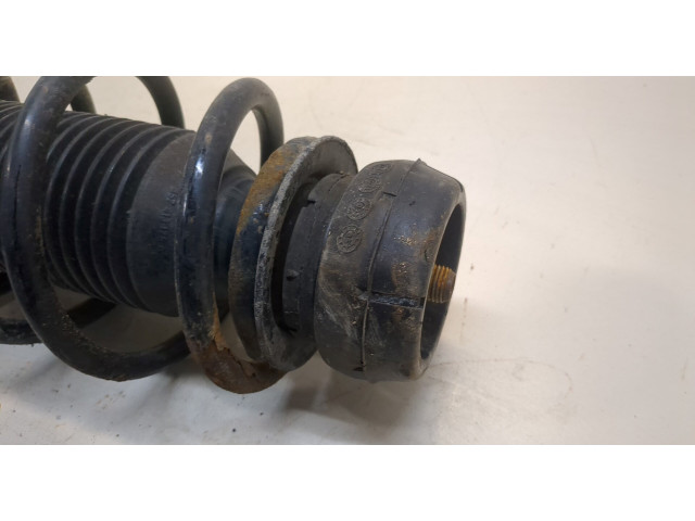 Стойка амортизатора  Volkswagen Golf 4 1997-2005 1J0413031S     