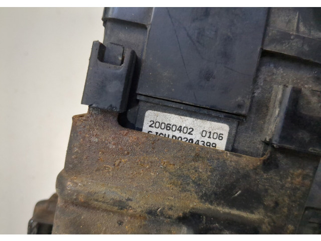 Блок предохранителей KIA Magentis 2005-2010 0060402 2