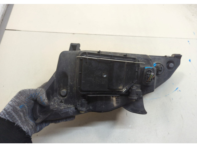 Фара передняя  Ford Focus 1 1998-2004 правая 