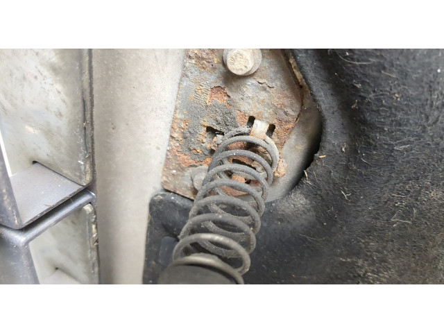 Решетка радиатора  Volvo XC90 2002-2014          