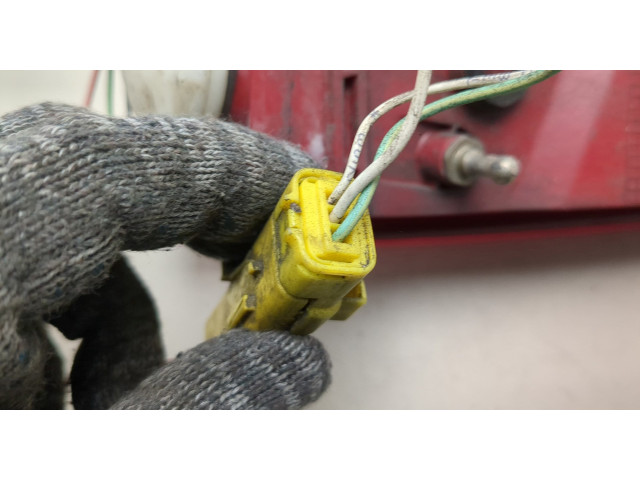 Задний фонарь          