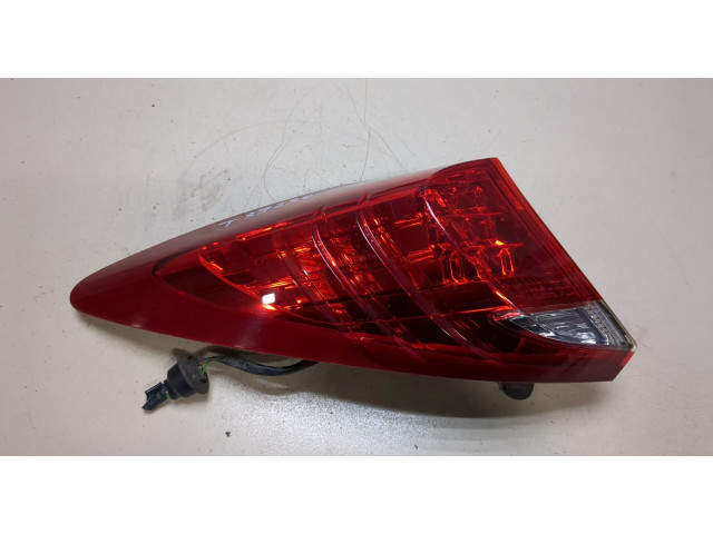 Задний фонарь Honda Civic 2012-2016